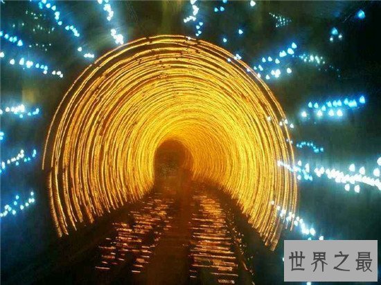 【图】上海外滩观光隧道旅行攻略 一年四季都适宜游玩