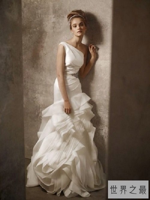 【图】最具影响力“婚纱女王”王薇薇 67岁归纳浪漫“