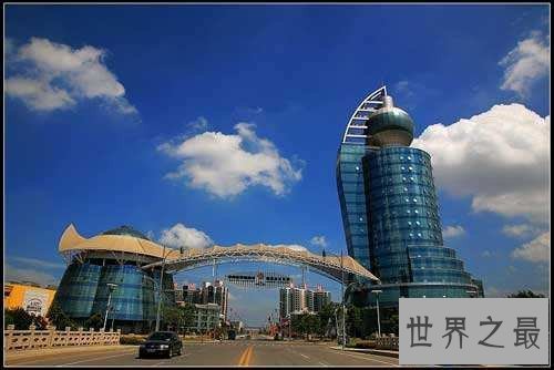 【图】中国十大最丑建筑引见 上海LV大厦像一只白色靴