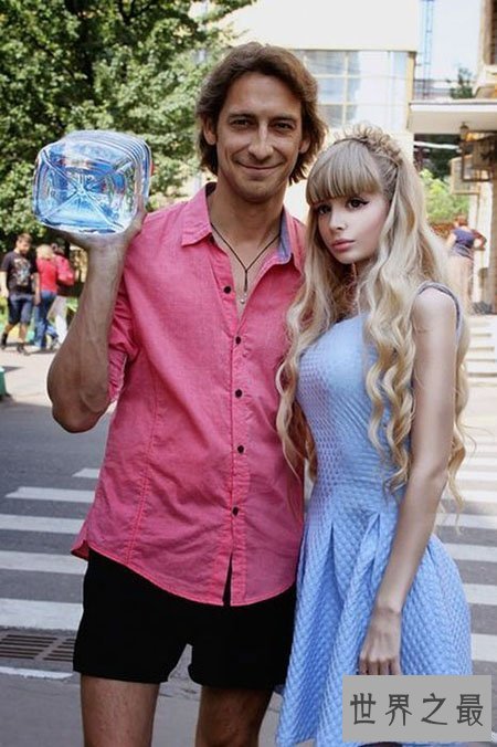 【图】真人芭比娃娃到底长什么样子 真的是整容之后的