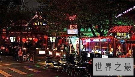 【图】成都九眼桥事情后续 逾千名男子坐地齐呼姐姐你