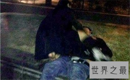 【图】成都九眼桥事情后续 逾千名男子坐地齐呼姐姐你