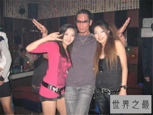 【图】双飞什么意思 一男两女的双飞性技巧引见