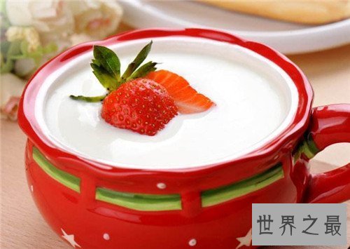 【图】酸奶机怎样做酸奶 可能依据本人青睐的水果减少