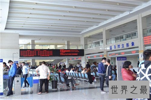 【图】车管所上班工夫引见 不同区域的上班工夫有所不