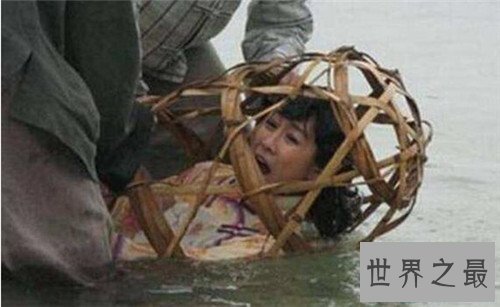 【图】水刑的历史来历引见 可谓比溺水舒服几百万倍