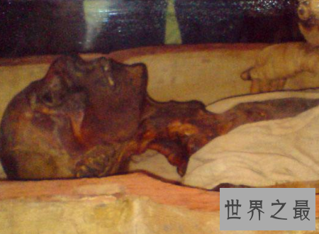 【图】世界上寿命最长的皇帝年近一百生前长相俊美