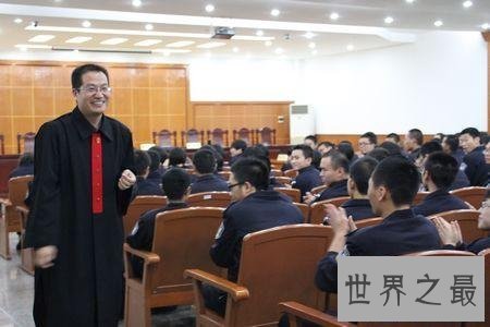 【图】法学业余最好的类目及失业前景与高校排名