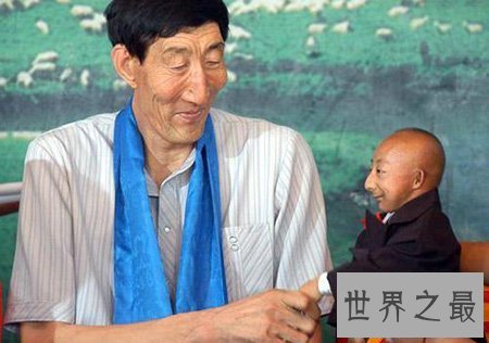 【图】世界上最高的人有多高 难以设想的高度