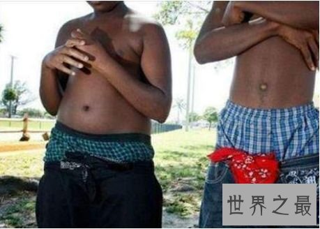 8.内裤外露 8.内裤外露