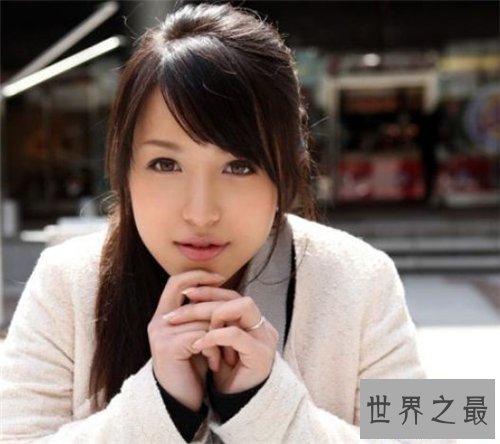 【图】中山艾莉丝以日本AV出道 肉感身体配上少女脸蛋