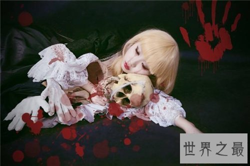 【图】妹妹背着洋娃娃的故事 一首经典的恐惧童谣