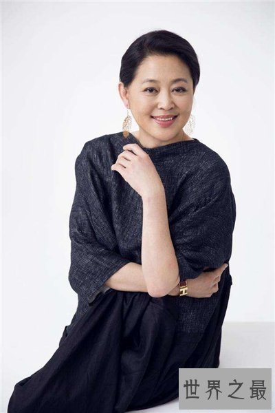 【图】倪萍腿怎样了 多年的掌管工作留下职业病