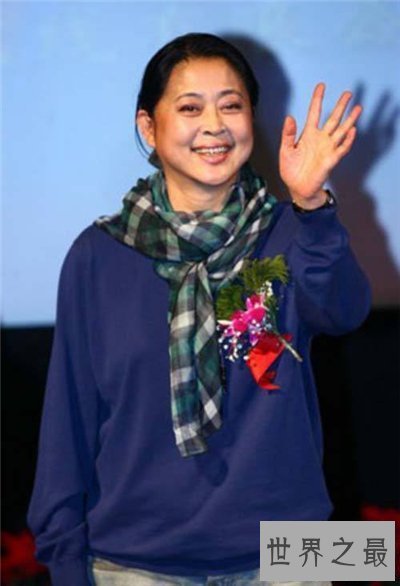 【图】倪萍腿怎样了 多年的掌管工作留下职业病