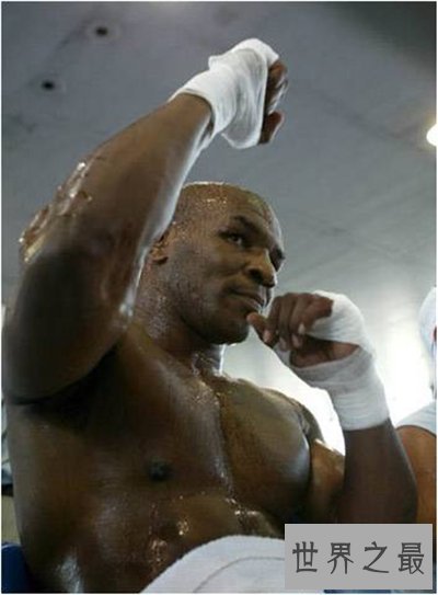 【图】泰森一拳有多重 裁判期间曾一拳打倒世界冠军