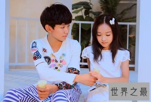 【图】易烊千玺女冤家是谁 曾有合照出现女友的影子？