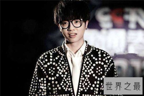 【图】华晨宇富二代身份扑所迷离 家庭背景豪华曝光