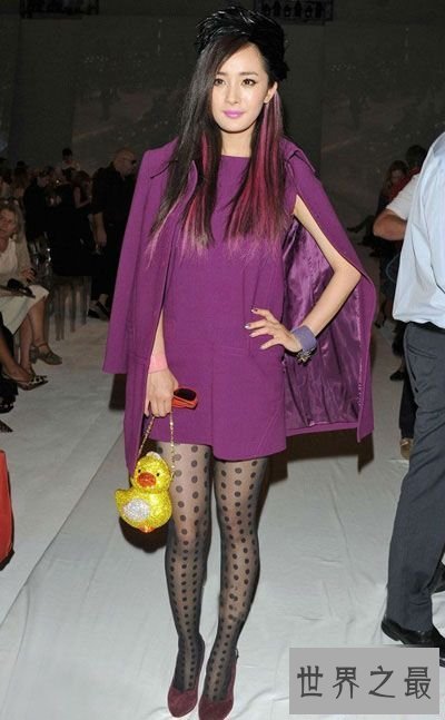 【图】杨幂丝袜流动照掀起一阵热潮 美腿真是穿啥都好