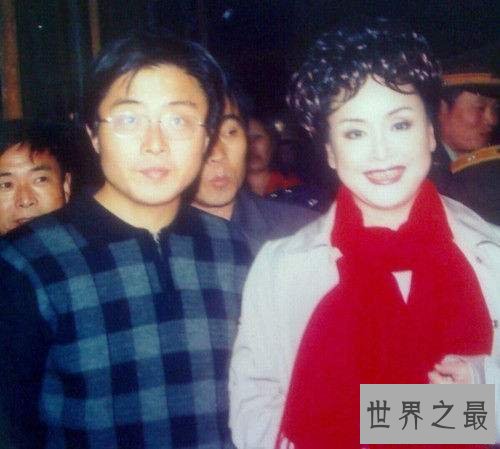 【图】肖卓能与李谷一相恋故事引见 曾示意非李谷一不