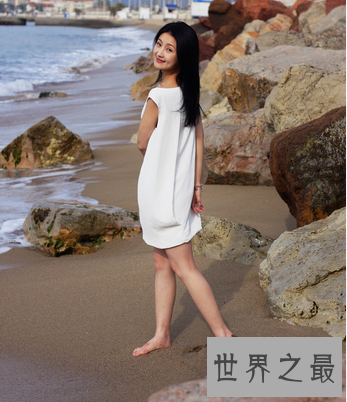 【图】 听说被银行列入黑名单 看看甘薇个人资料吧