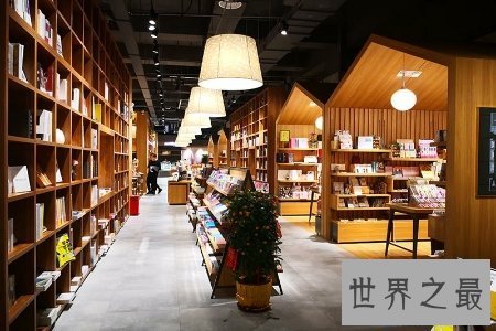 【图】深夜书店恐惧来袭 给人带来一场视觉盛宴 值得一