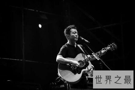 【图】许巍唱的歌十分好听 许巍的演唱会你去过吗