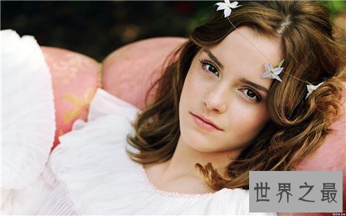 【图】赫敏扮演者艾玛材料爱情引见 曾深陷艳照绯闻反