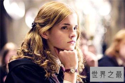 【图】赫敏扮演者艾玛材料爱情引见 曾深陷艳照绯闻反