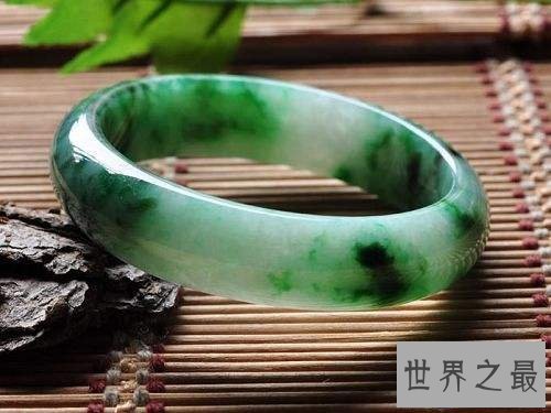 【图】玉镯怎样辨别好坏 佩戴玉镯有什么益处