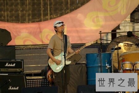 【图】新长征路上的摇滚这首歌你听了吗 是崔健深情演