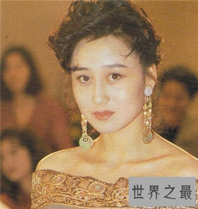 【图】李连杰老婆利智集体材料 两人相恋通过引见