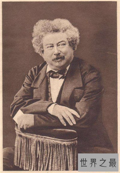 【图】大仲马集体材料引见 与儿子小仲马都是作家