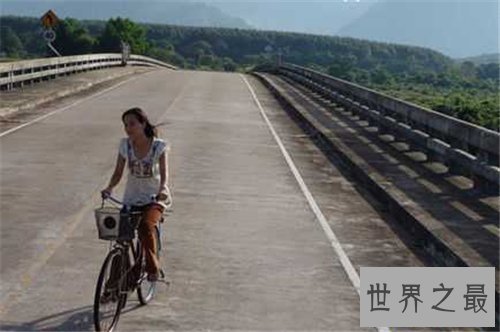 【图】微妙小镇剧情影评引见 泰剧特有的风格以及美景