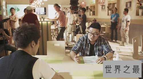 【图】毕鑫业集体材料引见 创作一同同过窗走红网络