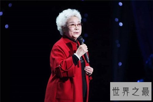 【图】田华集体材料引见 老长辈由于田华一家4患癌而不