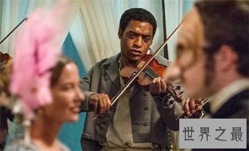 【图】为奴十二年剧情影评引见 由关于黑奴的小说改编