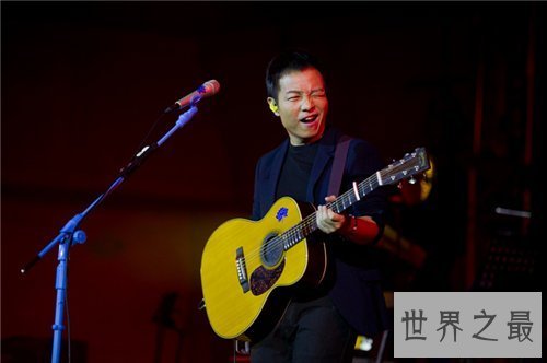 【图】许巍最好听的歌都有哪些 许巍集体材料引见
