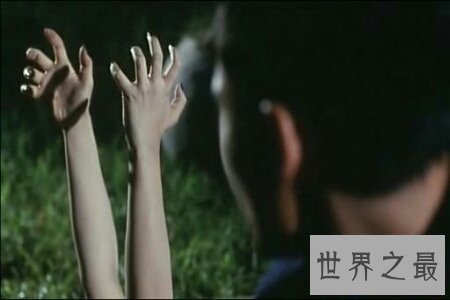 【图】山村老尸是个恐惧电影 电影里的一位女鬼名叫楚