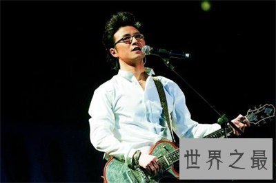 【图】汪峰演唱会宝刀未老 现场氛围照旧火爆