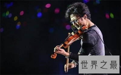 【图】汪峰演唱会宝刀未老 现场氛围照旧火爆