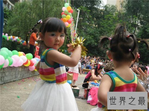 【图】儿童舞台妆怎样化难看 儿童舞台妆需求留意什么