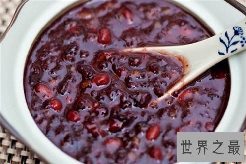 【图】薏米红豆粥的忌讳引见 薏米红豆粥的效用有哪些