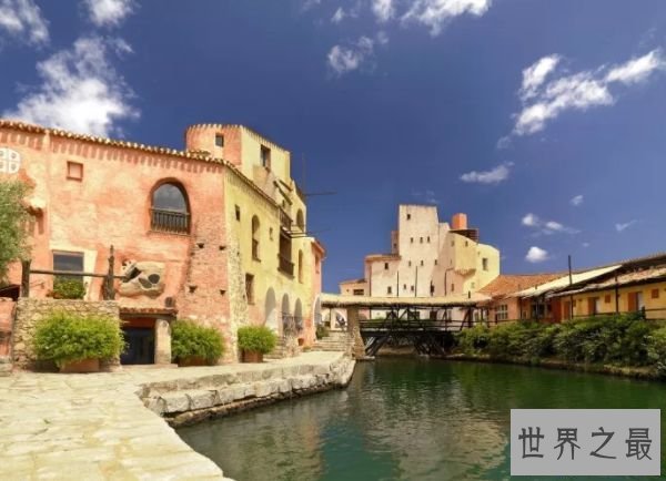 卡拉迪沃尔普酒店