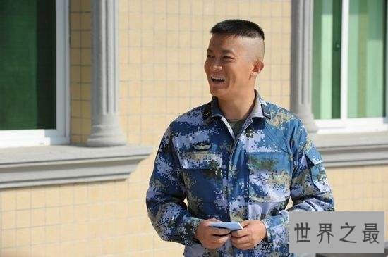 【图】火蓝刀锋2被誉为海军版兵士突击 杨志刚饰演蒋小