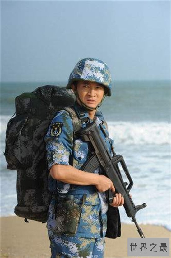【图】火蓝刀锋2被誉为海军版兵士突击 杨志刚饰演蒋小