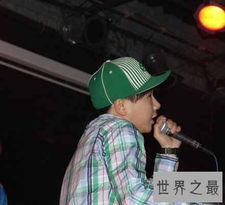 【图】飞向他人的床 连歌词都这样怪不得被列入了音乐