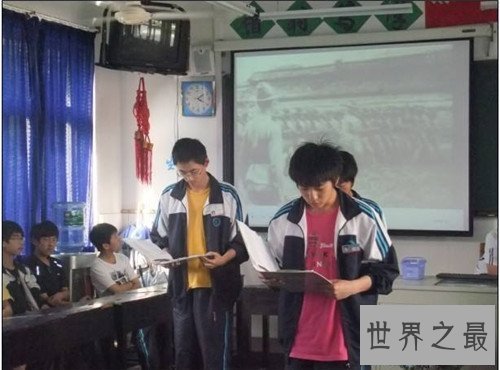 【图】慈溪摸奶事情全套艳照流出 竟然为了班级勾结任