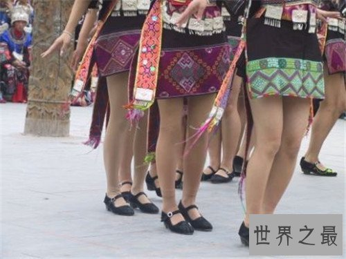 【图】世界上最短的裙子是什么 短裙苗族制造16厘米长