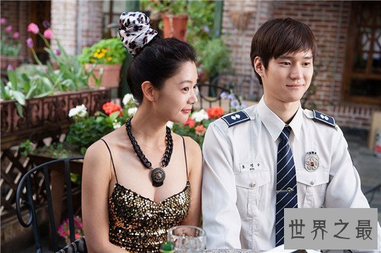 【图】工作女郎李成敏抖胸 成为2015年韩国R级电影