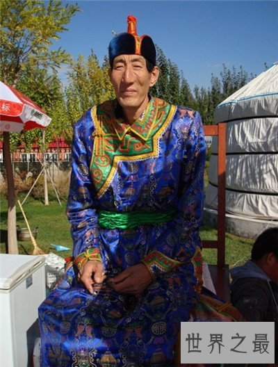 【图】世界上最高的人是谁 曾有人身高达到靠近三米